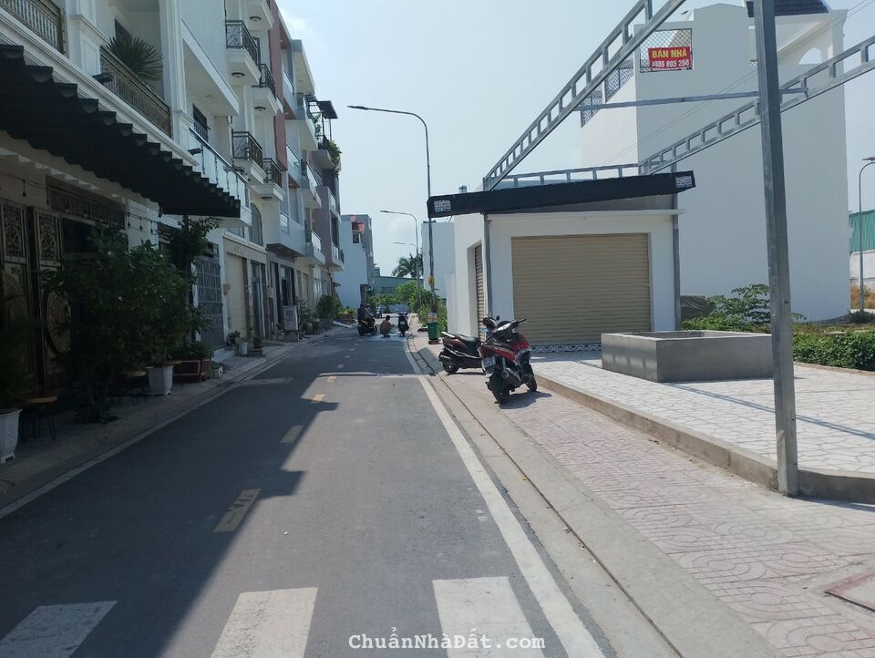 Bán đất 12 x 15m, giá 8 tỷ 850, đường Tây Lân, Quận Bình Tân, SHR, đường xe hơi, đất đô thị