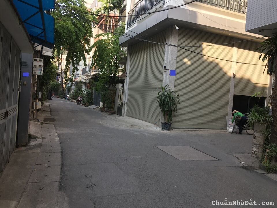 Bán nhà mặt phố quận Hai Bà Trưng, khu VIP. 100m2 gara ô tô. Giá 13.5 tỷ