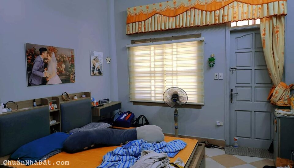 Bán nhà ngõ ô tô phố Chùa Quỳnh quận Hai Bà Trưng 49m2 x 4T giá 5 tỷ