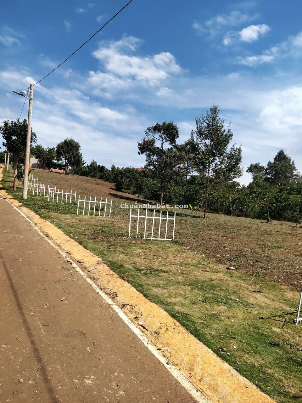 Bán nhanh lô đất xã B'Đơr gần nhà thờ B'Đơr giá cực tốt! 