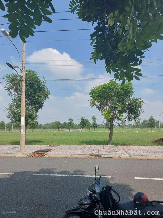 Cần bán đất nền cách chợ Bình Chánh 5p di chuyển FULL THỔ CƯ 100% Cần bán đất nền cách chợ Bình Chánh 5p di chuyển FULL THỔ CƯ 100%