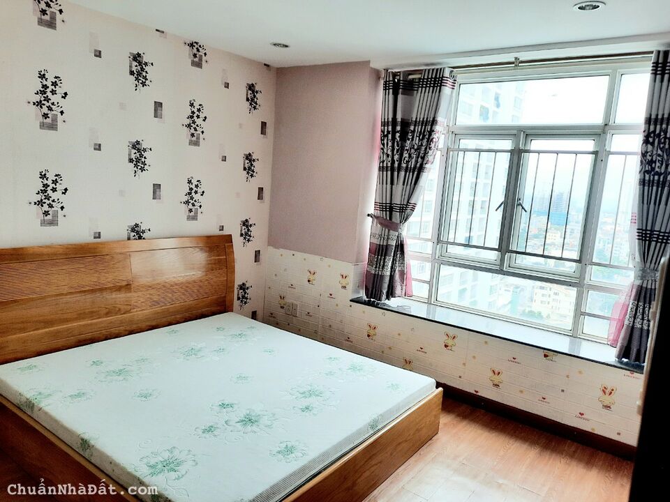 Bán gấp căn hộ New Sài Gòn - Hoàng Anh Gia Lai 3. Gía: 3ty3 TL.