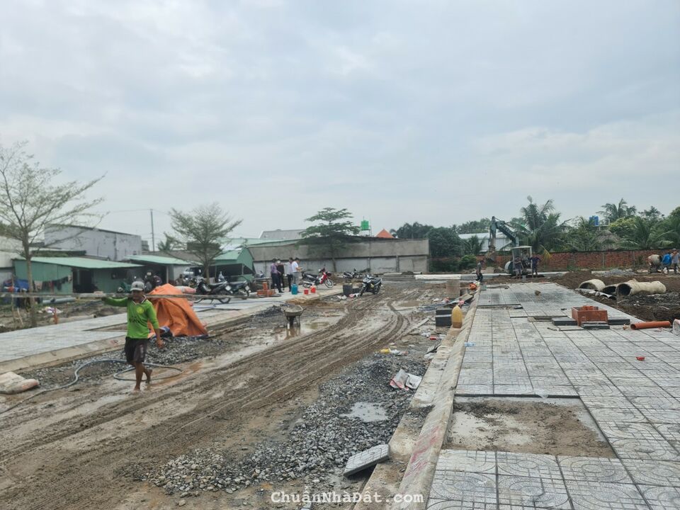 Mua bán đất nền đối diện chợ gò đen, giáp ranh bình chánh, 100m2