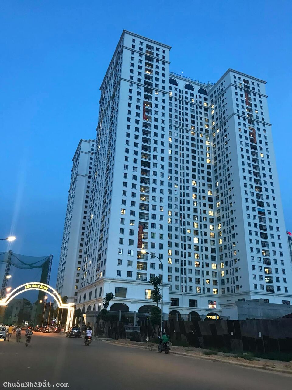 Chính chủ tôi cần cho thuê căn hộ 2 PN-2 VS 80M2 Ban công nam ,full nội thất view hồ linh đàm Chính chủ tôi cần cho thuê căn hộ 2 PN-2 VS 80M2 Ban công nam ,full nội thất view hồ linh đàm