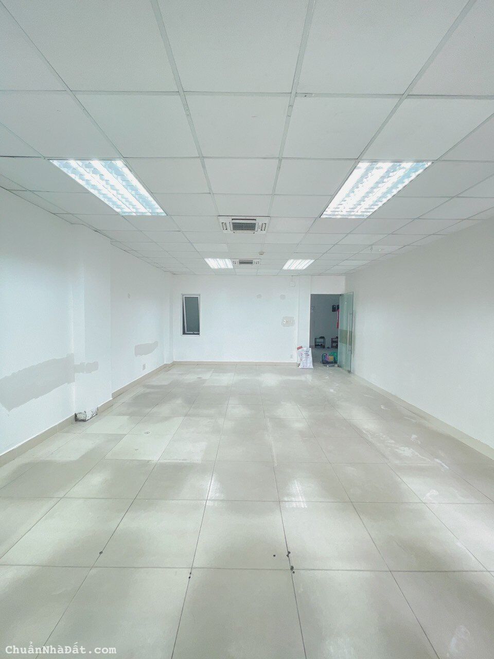 Cho thuê văn phòng sàn 45m2 đường Lê Trung Nghĩa (Khu K300), Phường 12, Quận Tân Bình