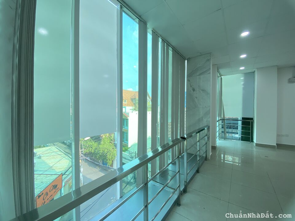 Cho thuê văn phòng 150m2 view kính đường Nguyễn Trung Trực, Q. Bình Thạnh Cho thuê văn phòng 150m2 view kính đường Nguyễn Trung Trực, Q. Bình Thạnh