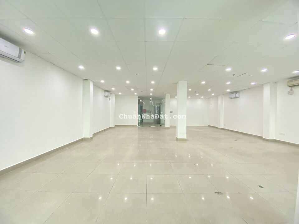 Cho thuê văn phòng 150m2 view kính đường Nguyễn Trung Trực, Q. Bình Thạnh