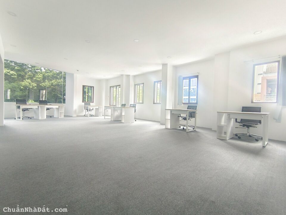 Tặng nội thất cho sàn 90m2 chỉ 30tr/tháng khu sân bay Phan Đình Giót Quận Tân Bình