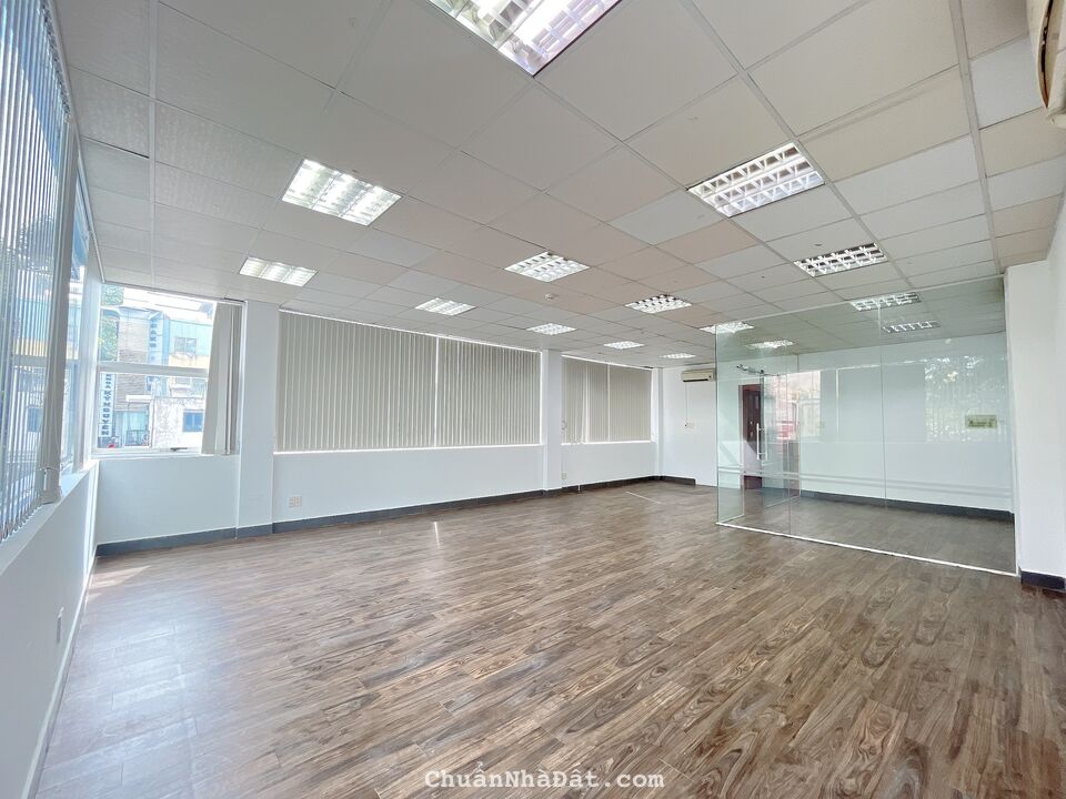 Cho thuê văn phòng sàn 95m2 view full kính Trần Quang Khải, Quận 1