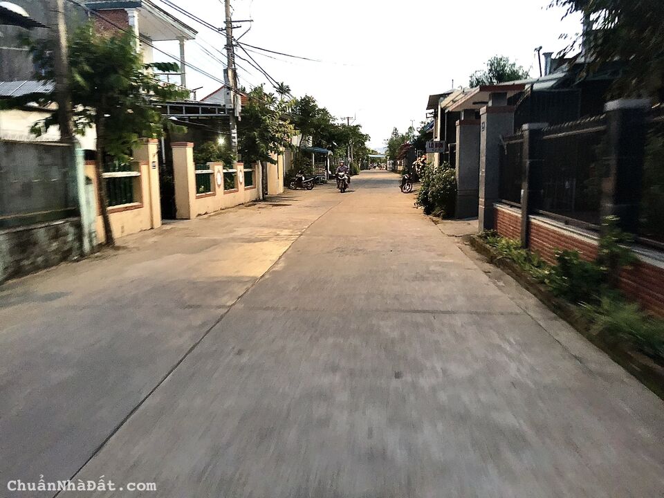 Đất phía Nam Đà Nẵng cách chỉ 3km ,sát chợ La Thọ-Điện Bàn mặt tiền đường chính 21,5m