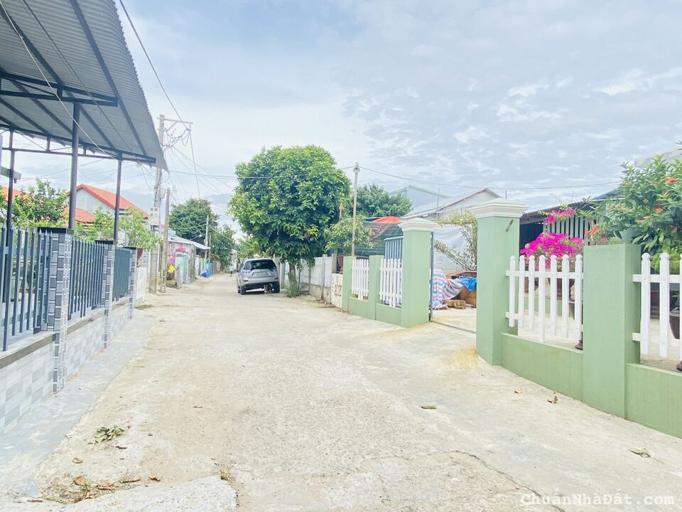 Chính chủ cần bán gấp đất ngay tại UBND thị trấn nam phước Chính chủ cần bán gấp đất ngay tại UBND thị trấn nam phước