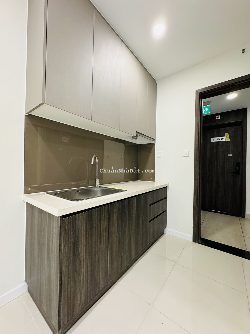 Bán căn hộ OT B2.11.06 dự án Lavida Plus quận 7 view hồ bơi giá cđt chỉ 2,12 tỷ Lh 0938677909