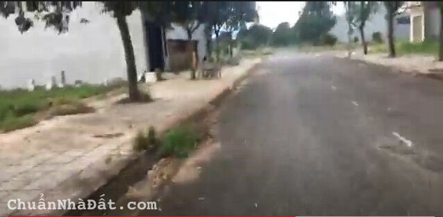 Bán đất ở đô thị trung tâm Hắc Dịch TC 100m2 giá rẻ chỉ 1,85 tỷ Lh 0938677909 xem sổ Bán đất ở đô thị trung tâm Hắc Dịch TC 100m2 giá rẻ chỉ 1,85 tỷ Lh 0938677909 xem sổ