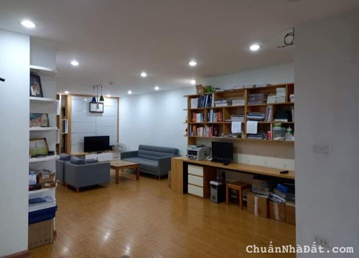 Bán chung cư  Vũ Phạm Hàm Cầu Giấy 105m x 5.1 tỷ, căn góc, full nội thất 0867470990