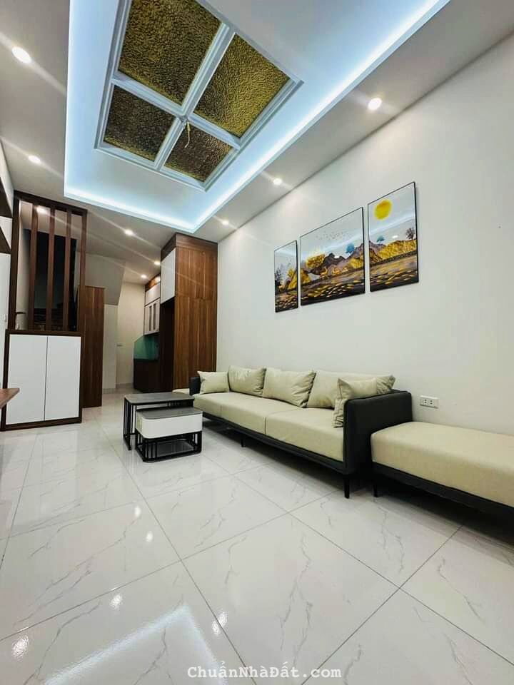 Nhanh còn kịp nhà ngõ 5 Hoàng Quốc Việt, full nội thất, ở luôn, kinh doanh 5.65 tỷ