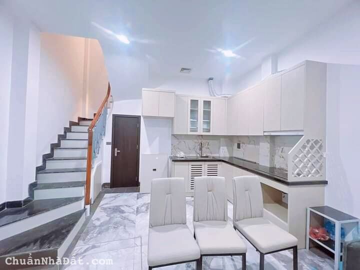 Bán nhà Trần Thái Tông Cầu Giấy, ngõ nông, ô tô gần, kinh doanh 5.6 tỷ 0867470990