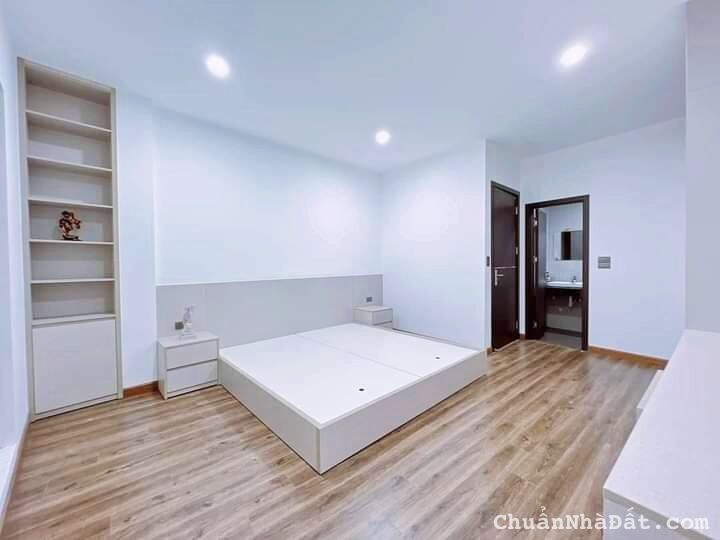 Bán nhà Trần Thái Tông Cầu Giấy, ngõ nông, ô tô gần, kinh doanh 5.6 tỷ 0867470990