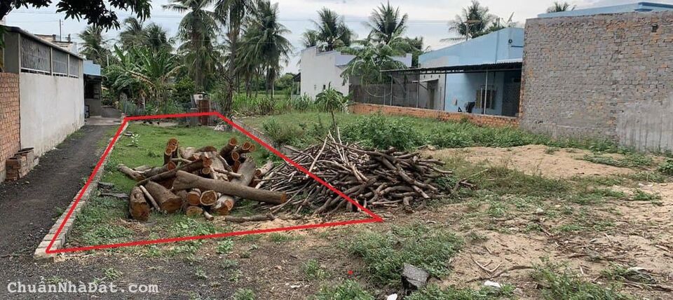 Bán 116,3m2 đất biển full thổ cư, mặt tiền Quốc lộ 1A, SHR, chỉ 1 tỷ 440 (có thương lượng)