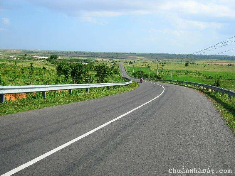 Bán 11.656m2 đất Hòa Thắng giá 170k/m2, cách đường 716 chỉ 1km, SHR