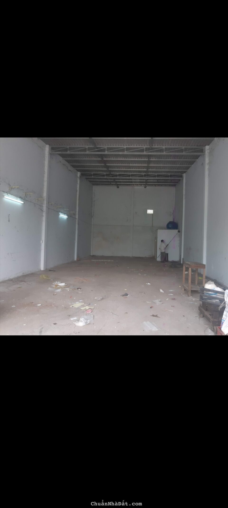 Kho,xưởng 10x20m như hình, đ lê trọng tấn Kho,xưởng 10x20m như hình, đ lê trọng tấn