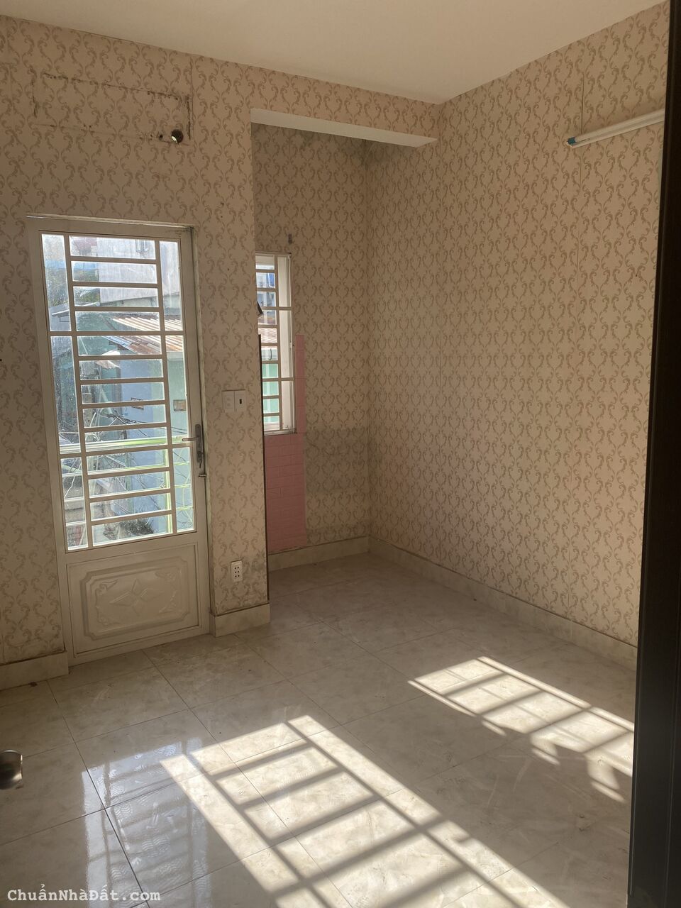 Cho thuê Nhà 1 trệt, 3 lầu, dtsd:150m2, mặt tiền hẽm Nguyễn Đình Chiểu, Phú Nhuận