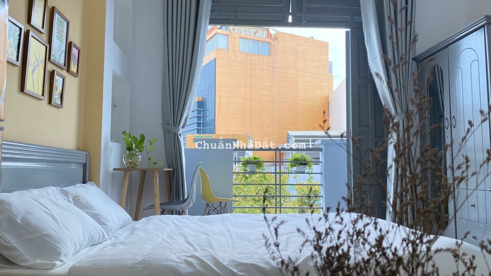 Cho thuê CHDV Nguyễn Văn Thương,Bình Thạnh, phòng rộng, BC thoáng.Giá rẻ