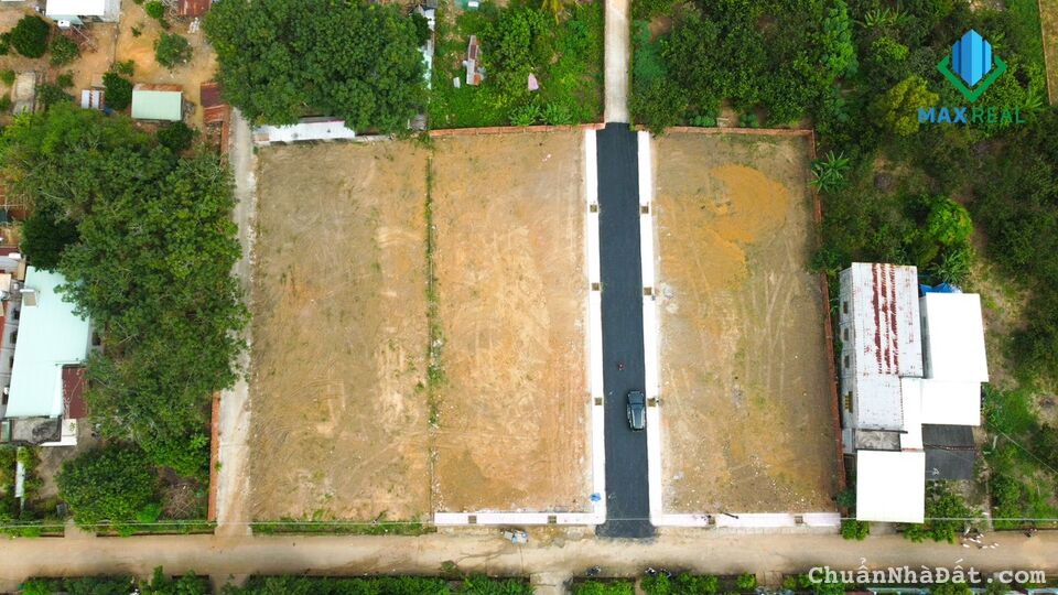 银行债务 急售机场土地 现成书价2亿元 剩余1亿元 联系方式 0934785080