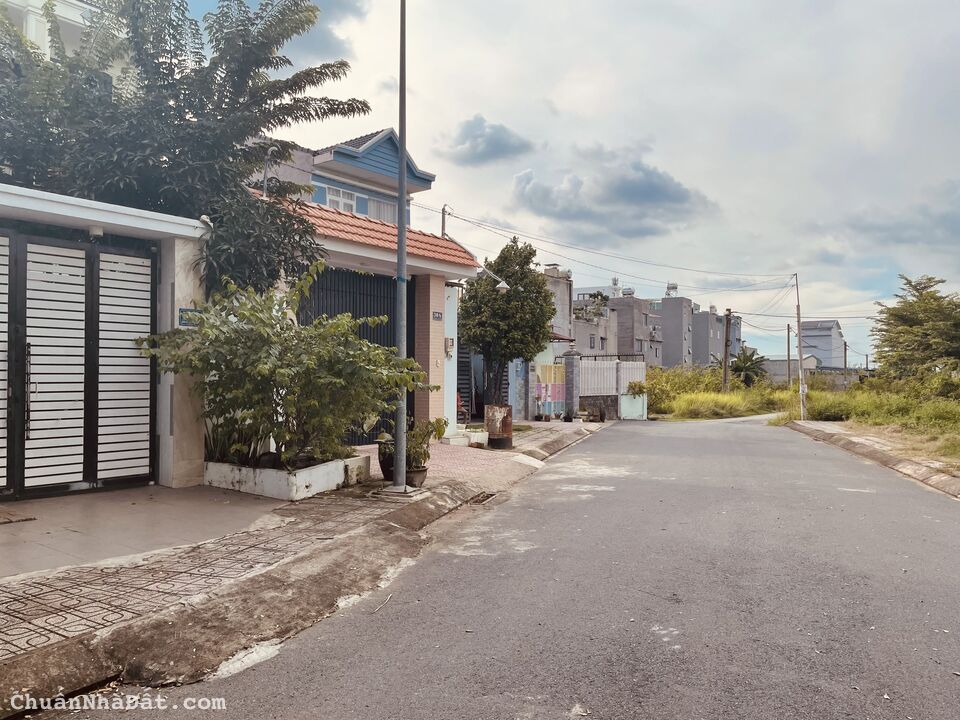 Cần bán đất nền đường Bưng Ông Thoàn thuộc dự án Đông Dương, quận 9 (Chủ đầu tư dự án Đông Dương)