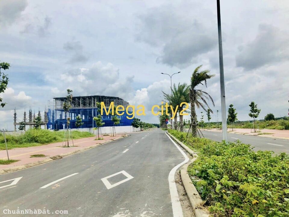 Hạ giá! Bán lô đất, 1,2 tỷ, ngay TT hành chính Nhơn Trạch (MT đường 25C rộng 100m), giá cũ 1,5 tỷ 0