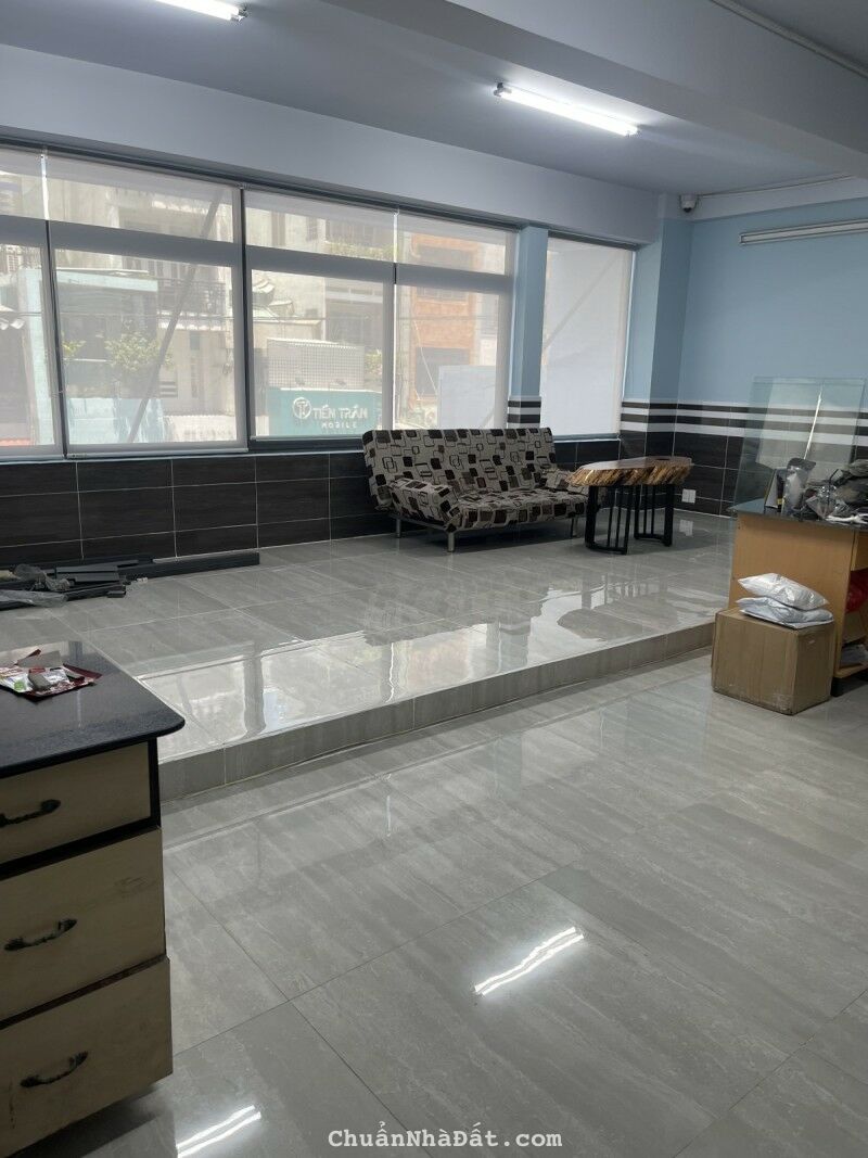 Bán tòa nhà mặt tiền Cao Đạt Quận 5, 9x15, 8 Tầng Thang Máy 320 tr/m2 Bán tòa nhà mặt tiền Cao Đạt Quận 5, 9x15, 8 Tầng Thang Máy 320 tr/m2