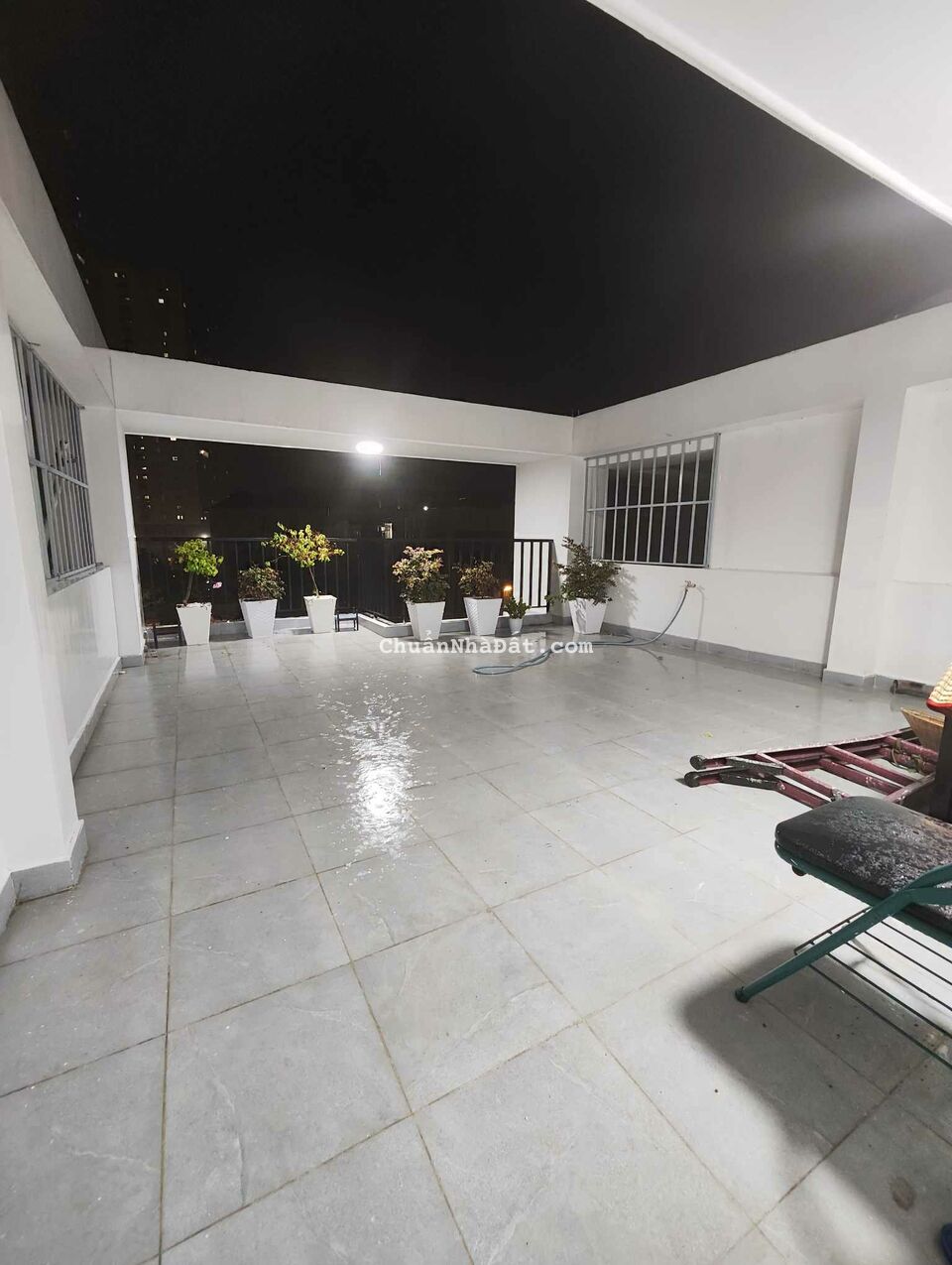 Bán nhà mặt tiền 4 tầng đường 20m phường Phú Mỹ Quận 7, 5x20 cho thuê 20 tr/tháng