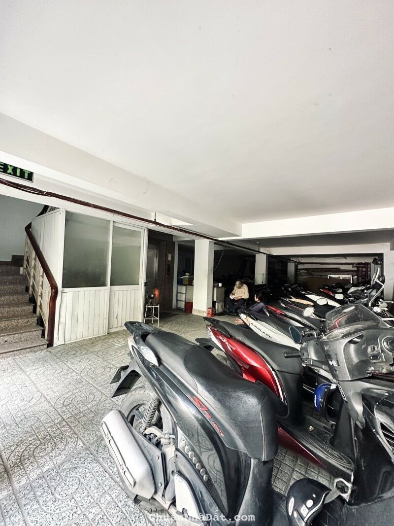 Bán gấp Building Bùi Đình Túy P24 Bình Thạnh, 8Lầu 8x36 DT 400tr/tháng Bán gấp Building Bùi Đình Túy P24 Bình Thạnh, 8Lầu 8x36 DT 400tr/tháng