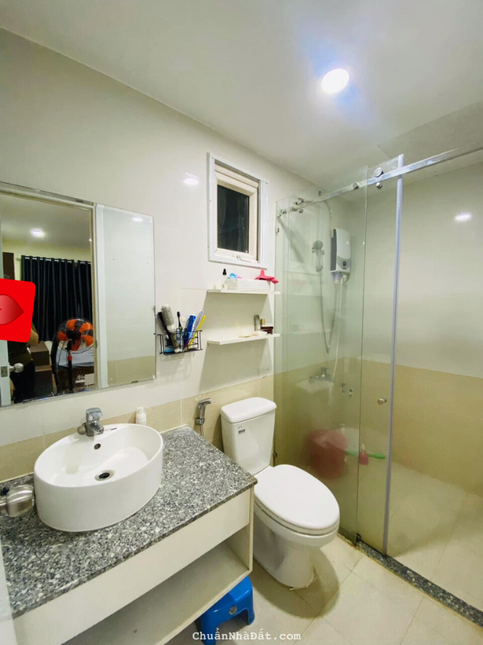 Chung cư Mặt Tiền Quận 8 Diamond Riverside 72m2 2pn 2wc full nội thất 2 tỷ 650. 