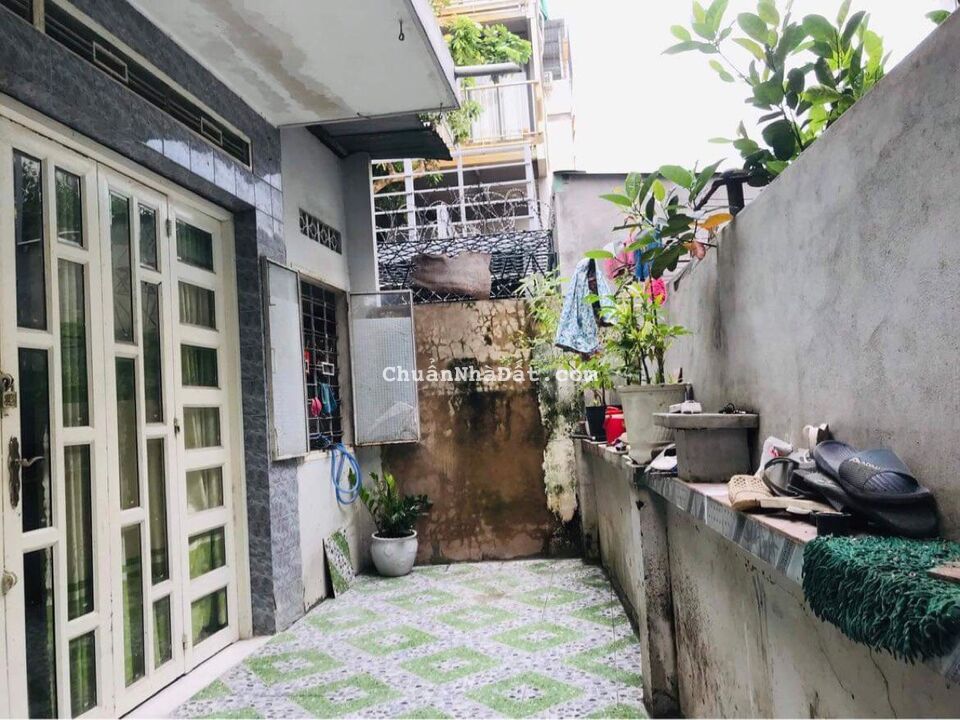 Bán nhà 2 lầu 3pn 66m2 giá tốt 3 tỷ 39 ngay Vincom Lê Văn Việt Hiệp Phú Q.9.