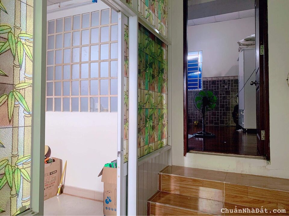 Bán nhà 2 lầu 3pn 66m2 giá tốt 3 tỷ 39 ngay Vincom Lê Văn Việt Hiệp Phú Q.9.