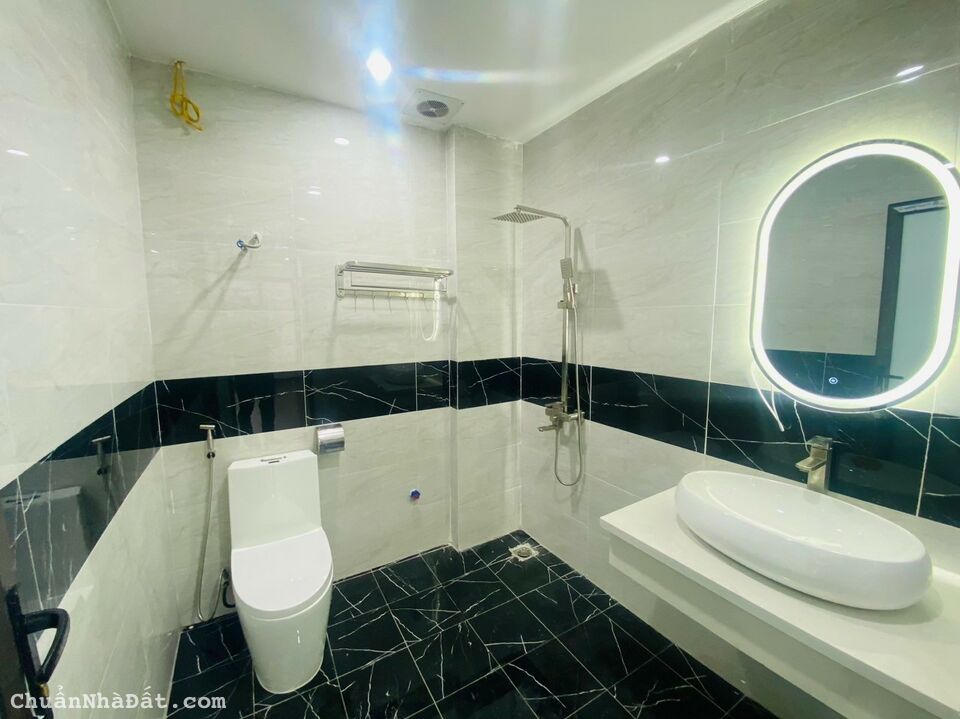 Bán nhà Kim Ngưu, Ô TÔ, 40m, 5 Tầng, MT 4 m, giá 5.75 tỷ, Lh: 0984417892    