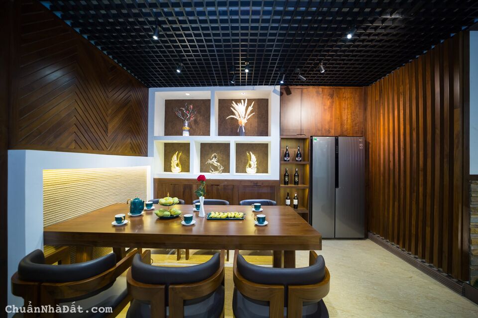 Chính chủ bán nhà đẹp giá gốc căn hộ 3PN tại 173 Xuân Thủy. LH: 0967 583 505 để ép giá