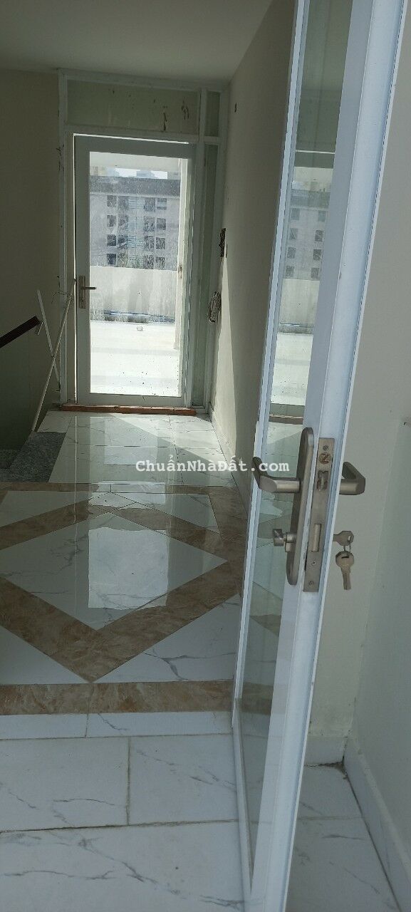 Bán nhà MT 6 tầng mới xây đường 3/2. p7, Q11, DT 4,1x 20, NH 4,7m. Giá 33 tỷ bớt lộc