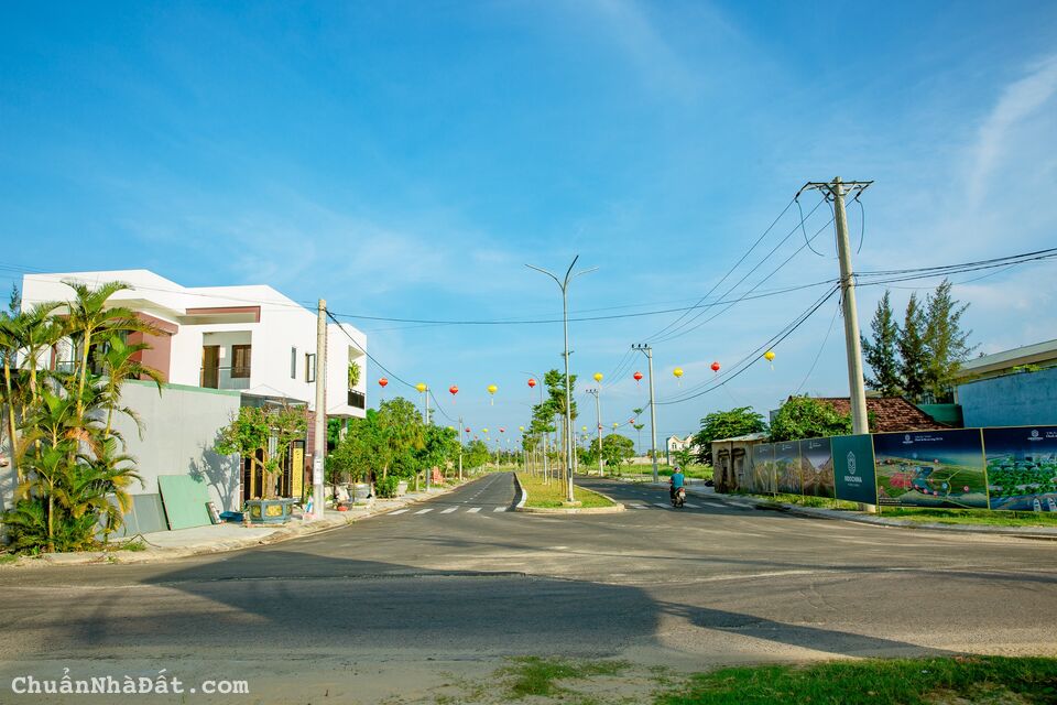 Đầu Tư Thua Lỗ Chứng Khoán Bán Gấp Lô Đất 110m2, Mặt Tiền Chợ + Đường Rộng 37,8m - Giá 1,150 Tỷ Đầu Tư Thua Lỗ Chứng Khoán Bán Gấp Lô Đất 110m2, Mặt Tiền Chợ + Đường Rộng 37,8m - Giá 1,150 Tỷ