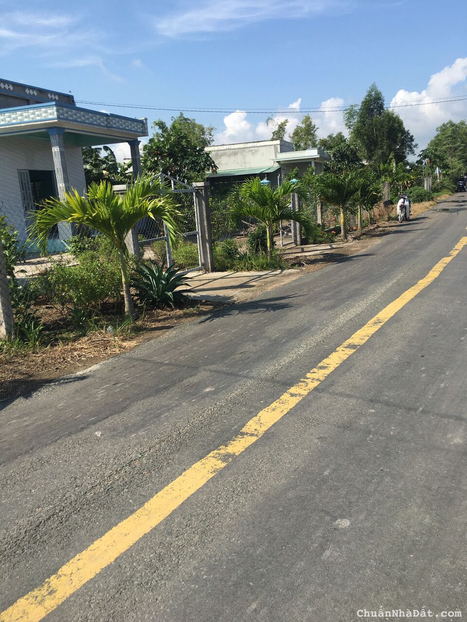 Chính chủ bán gấp lô đất MT đường Liên Ấp 5 - 6, sát bên QL50B giá 980tr SHR, pháp lý rõ ràng