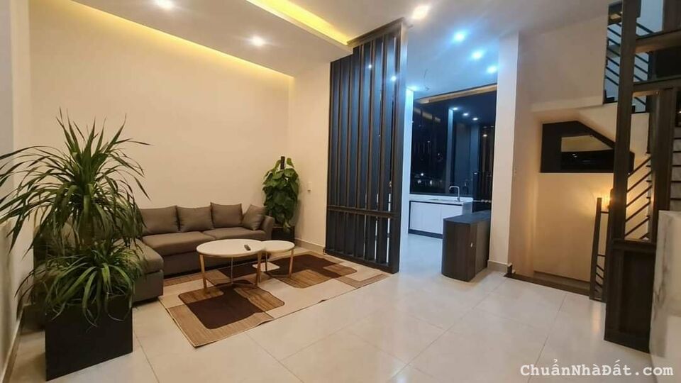 🏩 Bán Khách Sạn 2 Mặt Tiền Đường Nhựa ở Ngô Thì Sỹ, Phường 4, Đà Lạt