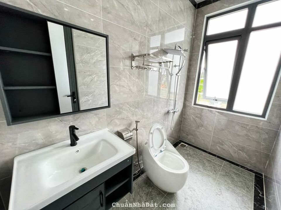 Bán biệt thự 265m2 view rừng thông săn mây cực đẹp. Full nội thất. Hai mặt tiền