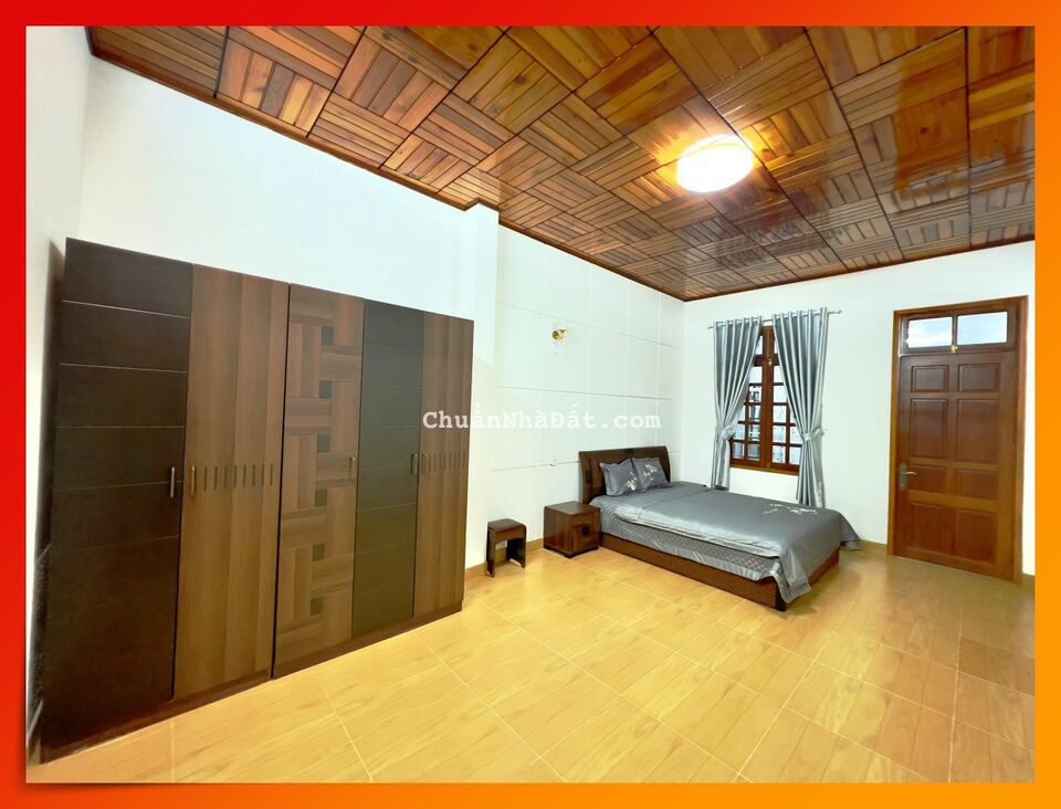 Bán gấp nhà ở đường 3/4, phường 3, đà lạt. Giá Chỉ 6 tỷ 9. Hẻm ô tô thông thoáng