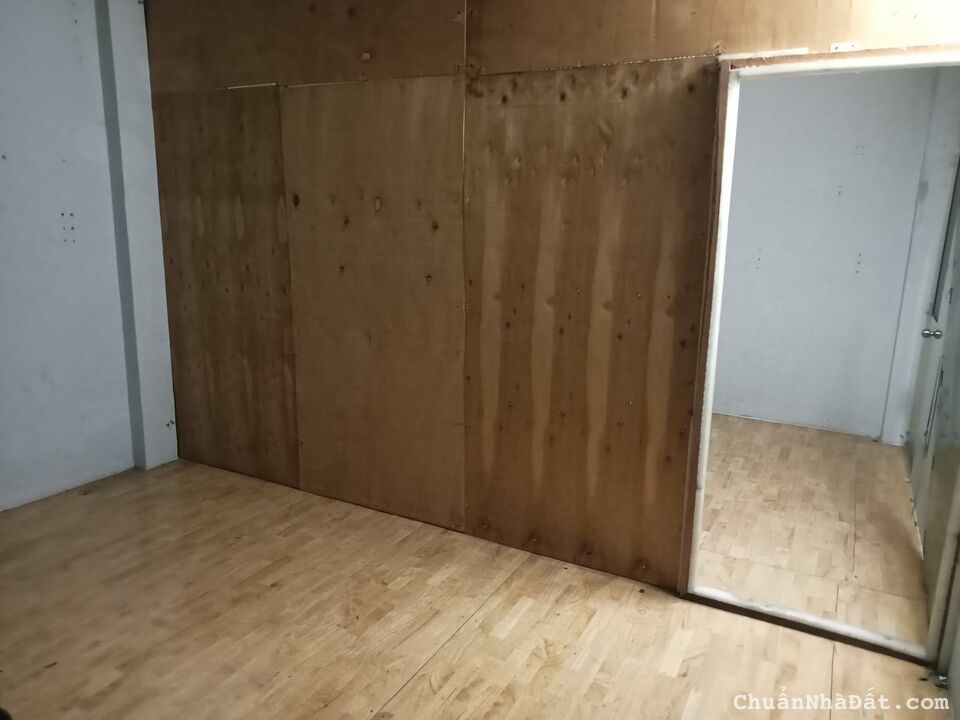 Cho thuê nhà 1 lầu sát Emart đường số 45 P14 quận gò vấp giá 3,7 triệu/tháng        