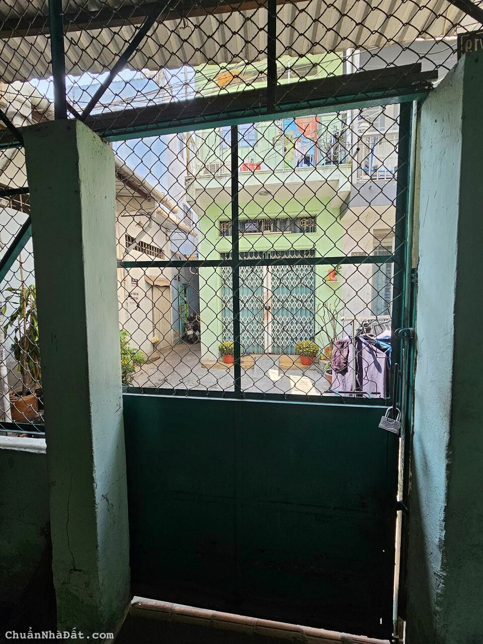 Cho thuê nhà 536/ hẻm 4m đường Âu cơ phường 10 quận tân bình – giá : 7 triệu / tháng