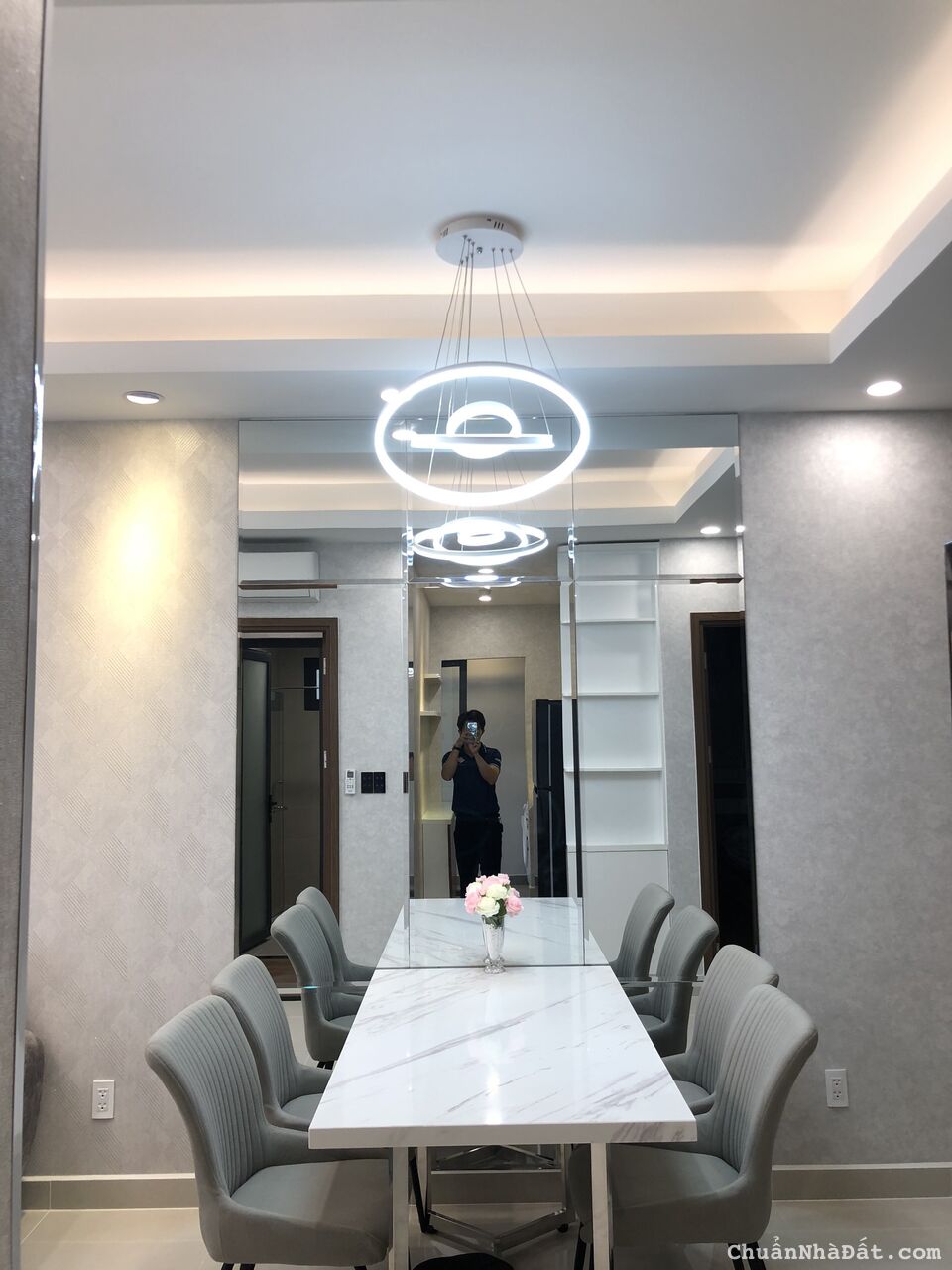 Cho thuê căn hộ 2PN, full nội thất, xách vali vào ở, nhà mới