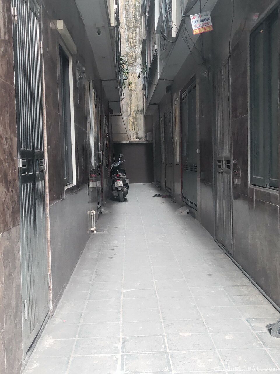 Bán nhà phố Nguyễn Khánh Toàn - Cầu Giấy - Diện tích 30m2 5 tầng ô tô cách 30m giá 4,8 tỷ