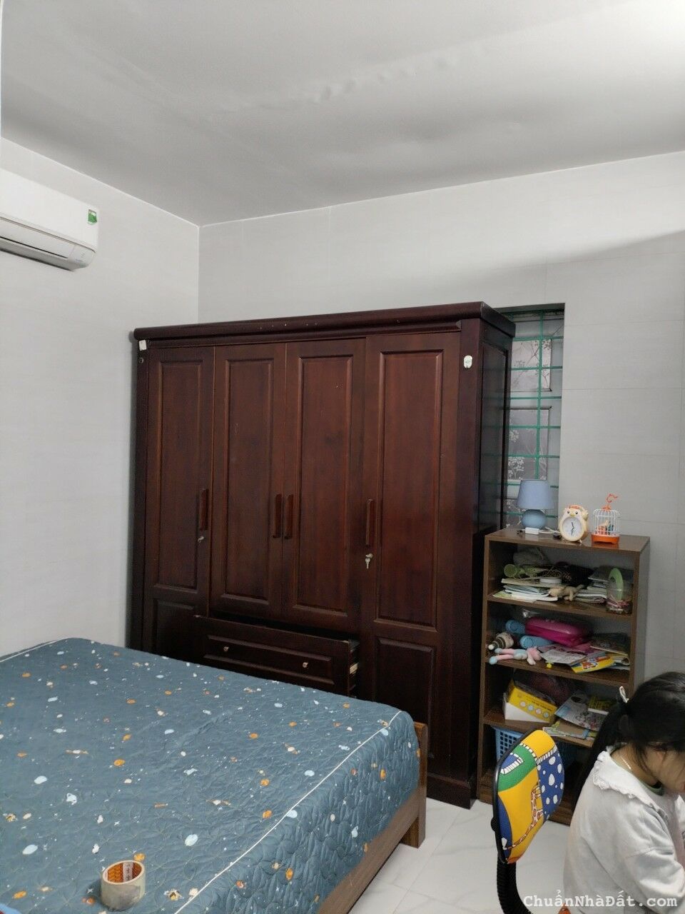 Bán nhà tập thể tầng 1 phố Trần Bình dt 100 m2 ,3 ngủ 2 wc nội thất đầy đủ giá 3,65 tỷ