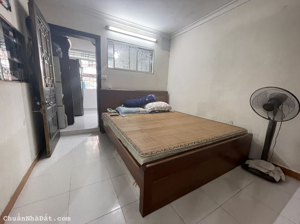 Bán nhà 110m² nhà TT Nghĩa Tân, tầng 2, 4 ngủ, 2 VS,2 bếp tiện ích ngập tràn, giá 3,6 tỷ