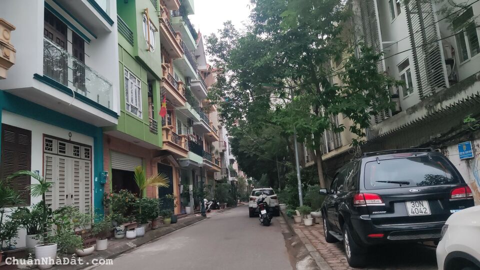 Bán toà văn phòng lô góc 2 mặt tiền phố Thiên Hiền, Mỹ Đình dt 110m2 x 8 t lô góc 32 tỷ Bán toà văn phòng lô góc 2 mặt tiền phố Thiên Hiền, Mỹ Đình dt 110m2 x 8 t lô góc 32 tỷ